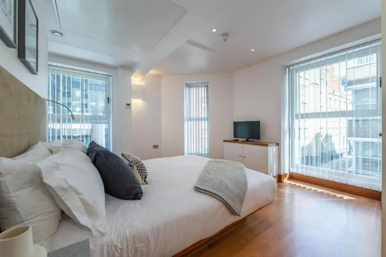 Studio - Tower Hill - City Centre By Prime London Stays N-11 아파트